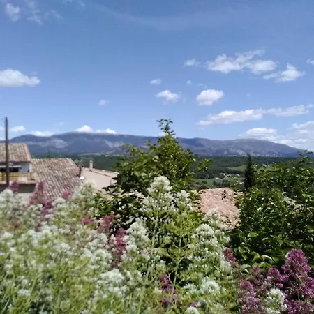 Avec Grande Terrasse Privative En Parc Regional Du Verdon Apartment Puimoisson